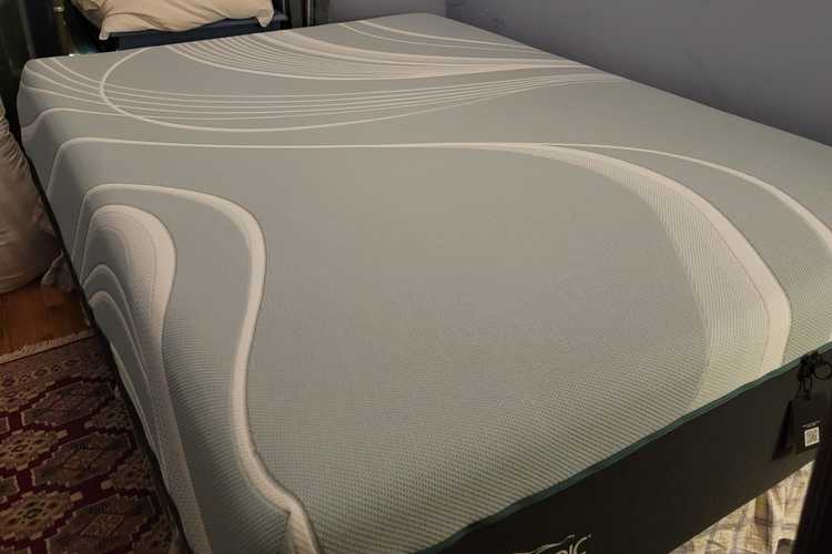 Tempur-Pedic Luxe Adapt