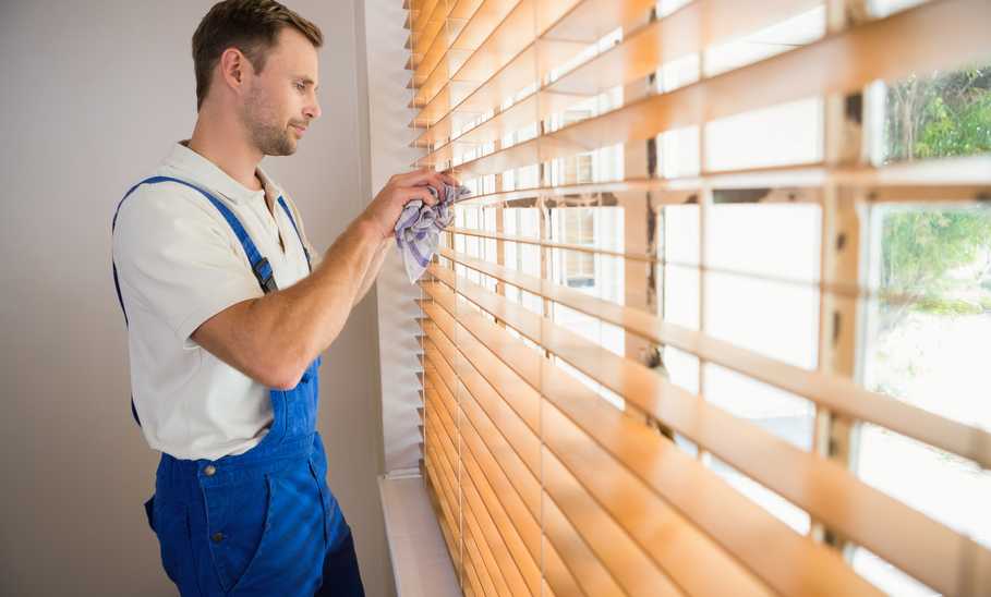 how to clean blinds