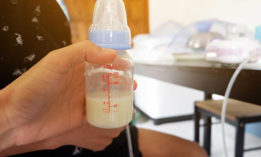 How Often Should I Pump When I’m Breastfeeding